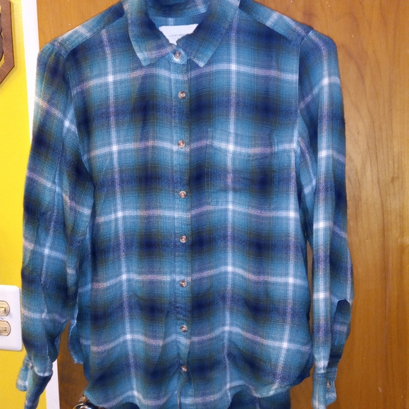 Lucky Brand button down - Picture 2 of 5